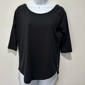 Fabletics scoop neck shirt
